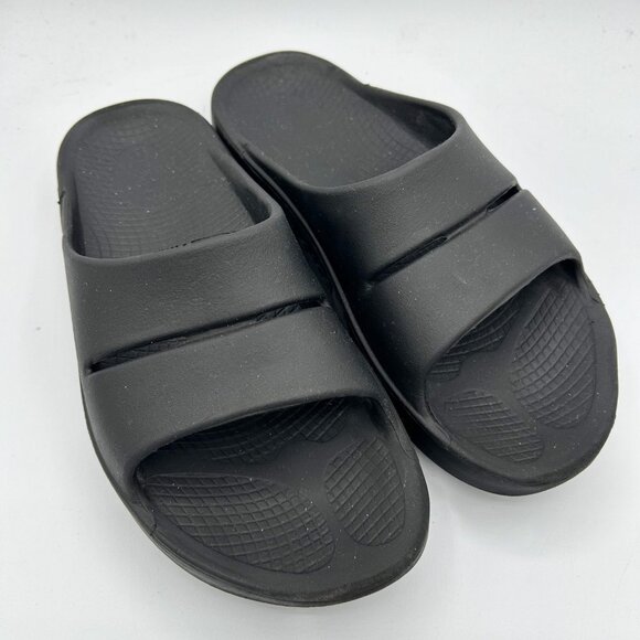 OOFOS Ooahh Black Recovery Slides Comfort Sandals Women's Sz 9 Men’s Sz 7 - Picture 2 of 4